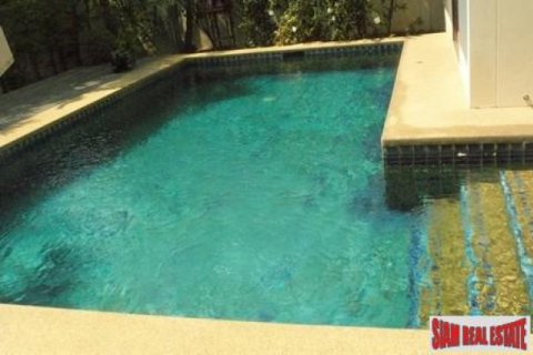Chalet de 3 dormitorios en Jomtien Beach, Pattaya, Tailandia № 202558 - foto 5