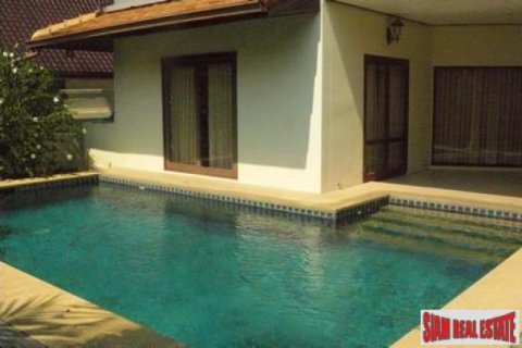 Chalet de 3 dormitorios en Jomtien Beach, Pattaya, Tailandia № 202558 - foto 4
