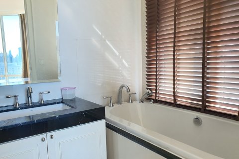 Condominio de 3 dormitorios en Watthana, Bangkok, Tailandia № 200613 - foto 3