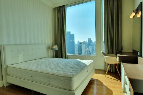 Condominio de 3 dormitorios en Watthana, Bangkok, Tailandia № 200613 - foto 8