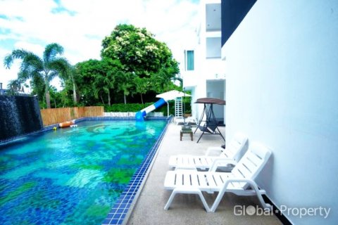 Local comercial 686 m2 en Pattaya, Tailandia № 116351 - foto 5