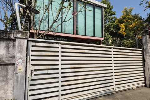 Maison à Lat Krabang, Bangkok, Thaïlande 6 chambres № 170500