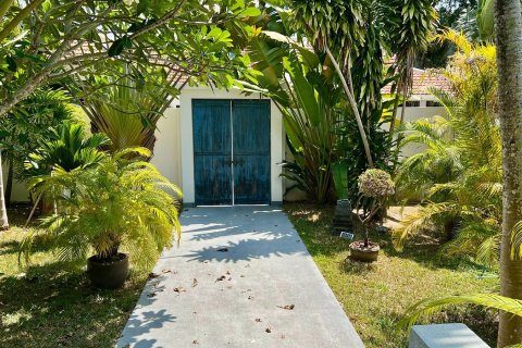Chalet de 3 dormitorios en Ko Samui, Tailandia № 172430 - foto 6