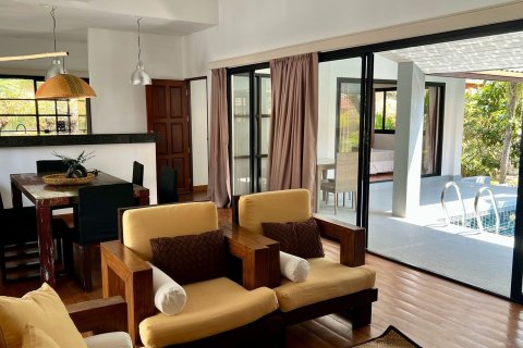 Chalet de 3 dormitorios en Ko Samui, Tailandia № 172430 - foto 10