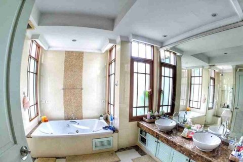 บ้านในกรุงเทพฯ, ประเทศไทย 4 ห้องนอน № 184127 - รูปถ่าย 5