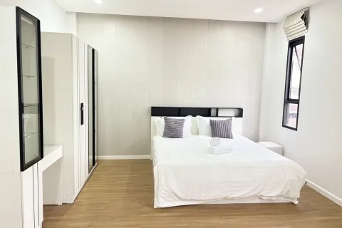 Chalet de 4 dormitorios en Pattaya, Tailandia № 173416 - foto 11