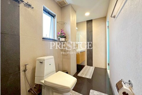 Condo in Pattaya, Thailand, 1 bedroom № 197967 - photo 16