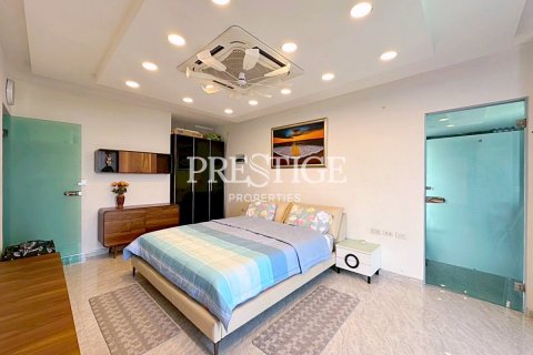 Condo in Pattaya, Thailand, 1 bedroom № 197967 - photo 14