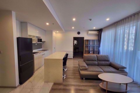 Condo à Bangkok, Thaïlande, 2 chambres à Ideo Mobi Sukhumvit 66  № 51375