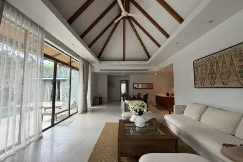Casa de 3 dormitorios en Bang Tao, Tailandia № 153843 - foto 2