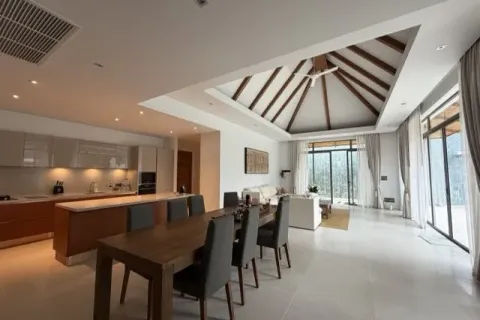 Casa de 3 dormitorios en Bang Tao, Tailandia № 153843 - foto 3