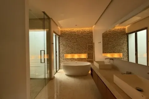 Casa de 3 dormitorios en Bang Tao, Tailandia № 153843 - foto 15