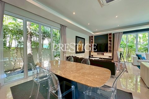 Casa de 4 dormitorios en Pattaya, Tailandia № 202052 - foto 9