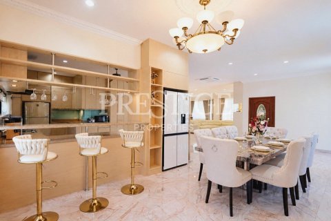 Casa de 4 dormitorios en Pattaya, Tailandia № 202049 - foto 7