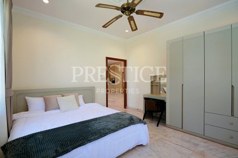 Casa de 4 dormitorios en Pattaya, Tailandia № 202049 - foto 17