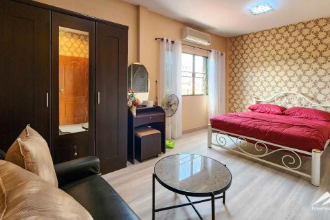 Casa de 3 dormitorios en Chiang Mai, Tailandia № 122819 - foto 23