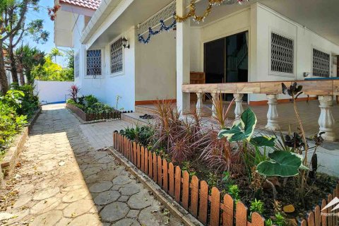 Casa de 3 dormitorios en Chiang Mai, Tailandia № 122819 - foto 4