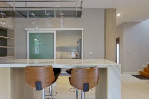 Casa de 4 dormitorios en Bang Na, Bangkok, Tailandia № 161218 - foto 7