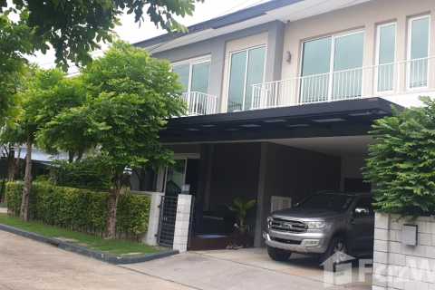 Casa de 4 dormitorios en Bang Na, Bangkok, Tailandia № 161218