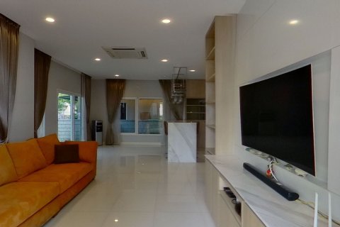 Casa de 4 dormitorios en Bang Na, Bangkok, Tailandia № 161218 - foto 5