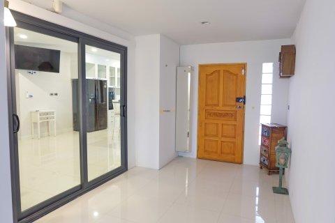 Estudio en Pattaya, Tailandia № 158720 - foto 9