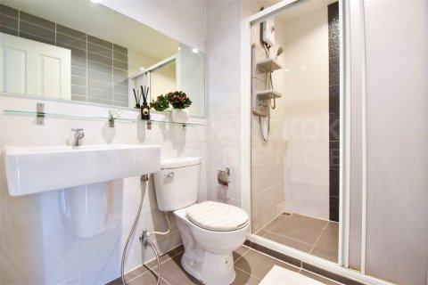 Condominio de 2 dormitorios en Bangkok, Tailandia № 184974 - foto 2