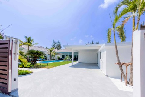 Chalet de 2 dormitorios en Hua Hin, Tailandia № 166486 - foto 4