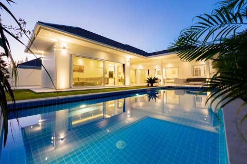 Chalet de 3 dormitorios en Hua Hin, Tailandia № 166485 - foto 9