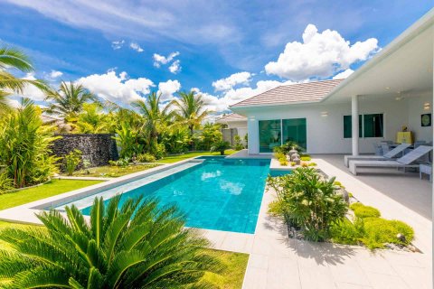 Chalet de 3 dormitorios en Hua Hin, Tailandia № 166488 - foto 12
