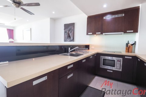 Condominio de 1 dormitorio en Bang Lamung, Tailandia № 203372 - foto 2
