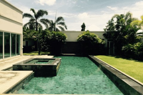 Casa de 3 dormitorios en Pattaya, Tailandia № 202727 - foto 4