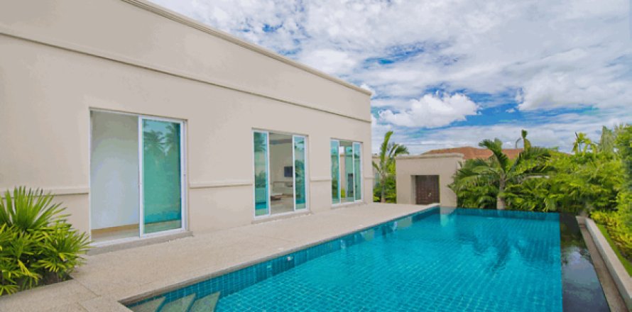 Casa de 3 dormitorios en Pattaya, Tailandia № 202729