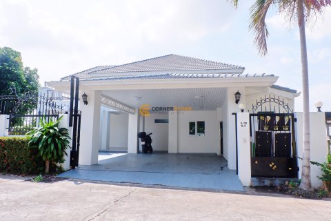 Studio in Pattaya, Thailand № 167004