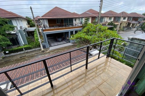 Casa de 3 dormitorios en San Kamphaeng, Tailandia № 55386 - foto 18