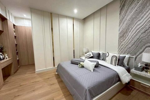 Chalet de 3 dormitorios en Pattaya, Tailandia № 173984 - foto 4