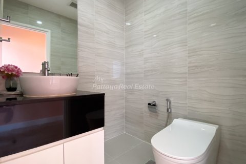 Condominio de 5 dormitorios en Pattaya, Tailandia № 173981 - foto 9