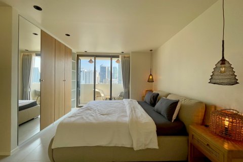 Condo in Bangkok, Thailand, 3 bedrooms  № 173985 - photo 12