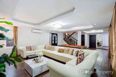 Haus in Pattaya, Thailand 4 Schlafzimmer № 168148 - Foto 6