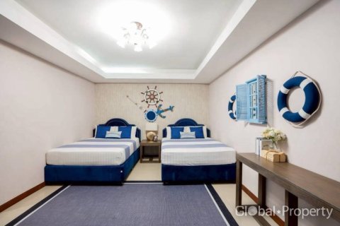 Haus in Pattaya, Thailand 4 Schlafzimmer № 168148 - Foto 14