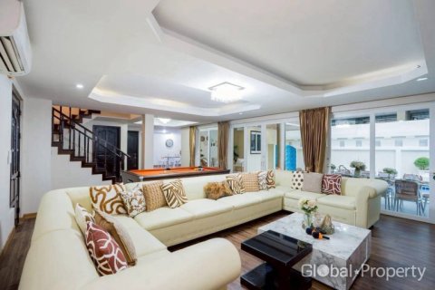 Haus in Pattaya, Thailand 4 Schlafzimmer № 168148 - Foto 5