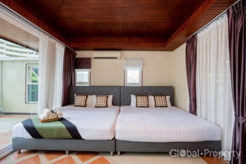 Haus in Pattaya, Thailand 4 Schlafzimmer № 168148 - Foto 15