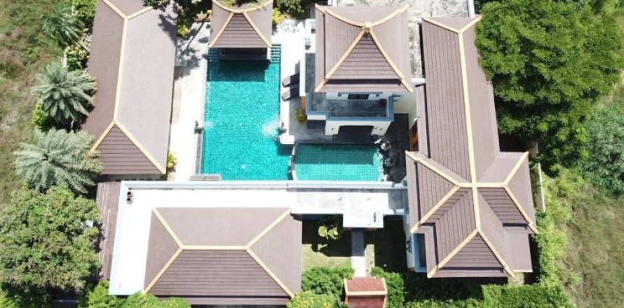 Maison à Pattaya, Thaïlande 6 chambres № 168152