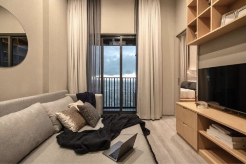 Studio in the Condo in Phra Khanong, Bangkok, Thailand  № 137561