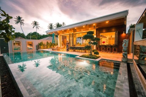Casa de 6 dormitorios en Ko Samui, Tailandia № 180726 - foto 28