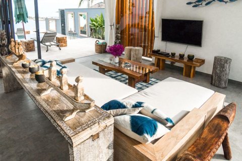 Casa de 6 dormitorios en Ko Samui, Tailandia № 180726 - foto 20