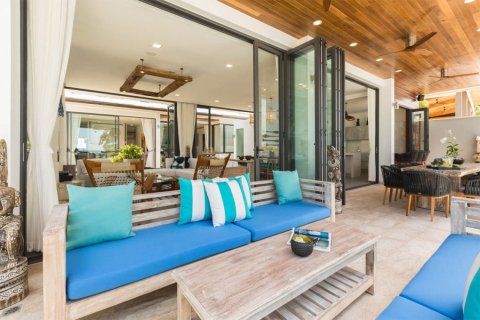 Casa de 6 dormitorios en Ko Samui, Tailandia № 180726 - foto 6