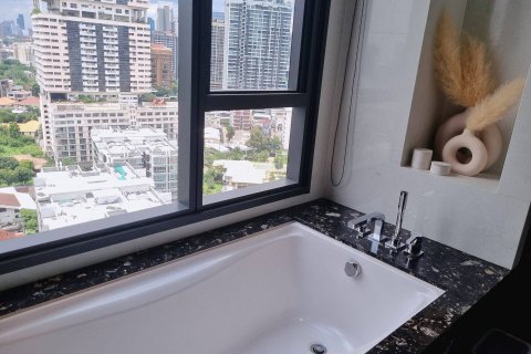 Condominio de 2 dormitorios en Bangkok, Tailandia № 180724 - foto 13