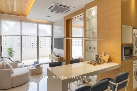 Villa in Bang Tao, Thailand 3 bedrooms № 179737 - photo 9