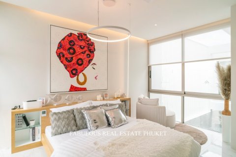 Villa in Bang Tao, Thailand 3 bedrooms № 179737 - photo 10