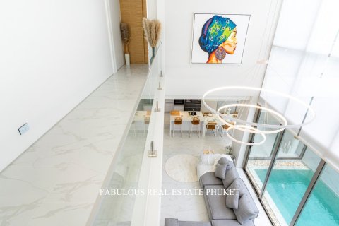 Villa in Bang Tao, Thailand 3 bedrooms № 179737 - photo 15